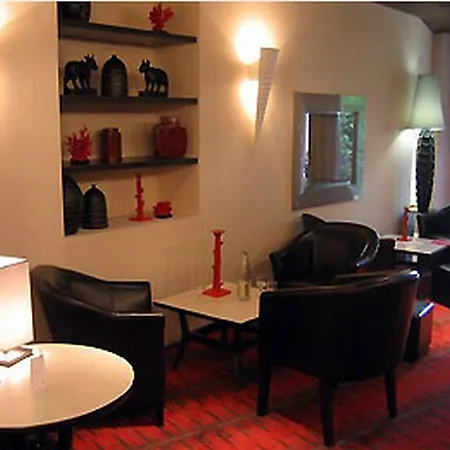 Le Relais D'avrilly Hotel